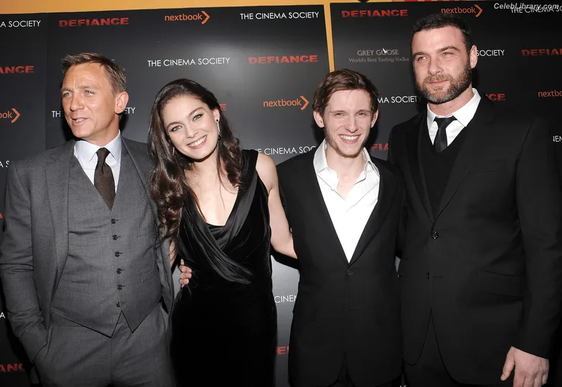 Alexa Davalos photo 8 of 51