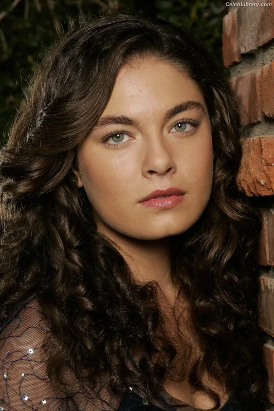 Alexa Davalos photo 23 of 51