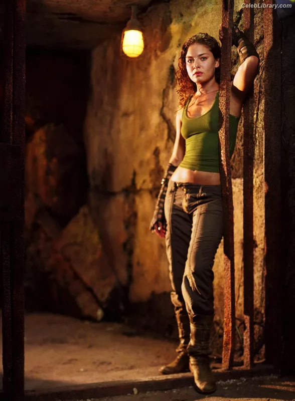 Alexa Davalos photo 1 of 51