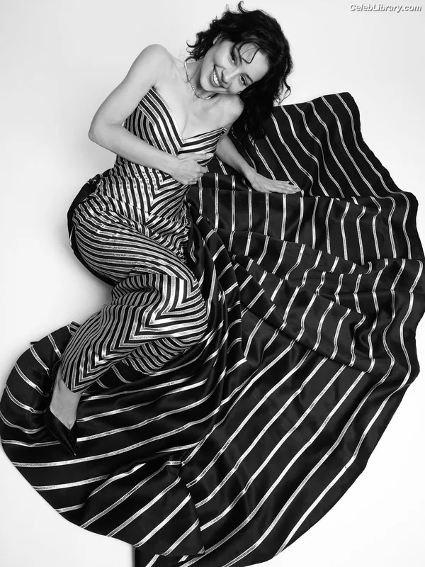 Alexa Demie photo 6 of 164