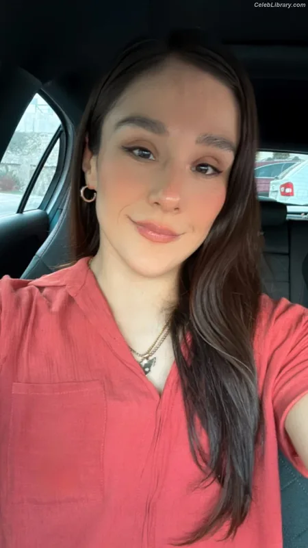 Alexa Grasso photo 5 of 36