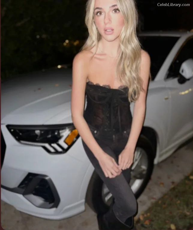 Alexa Nisenson photo 1 of 33