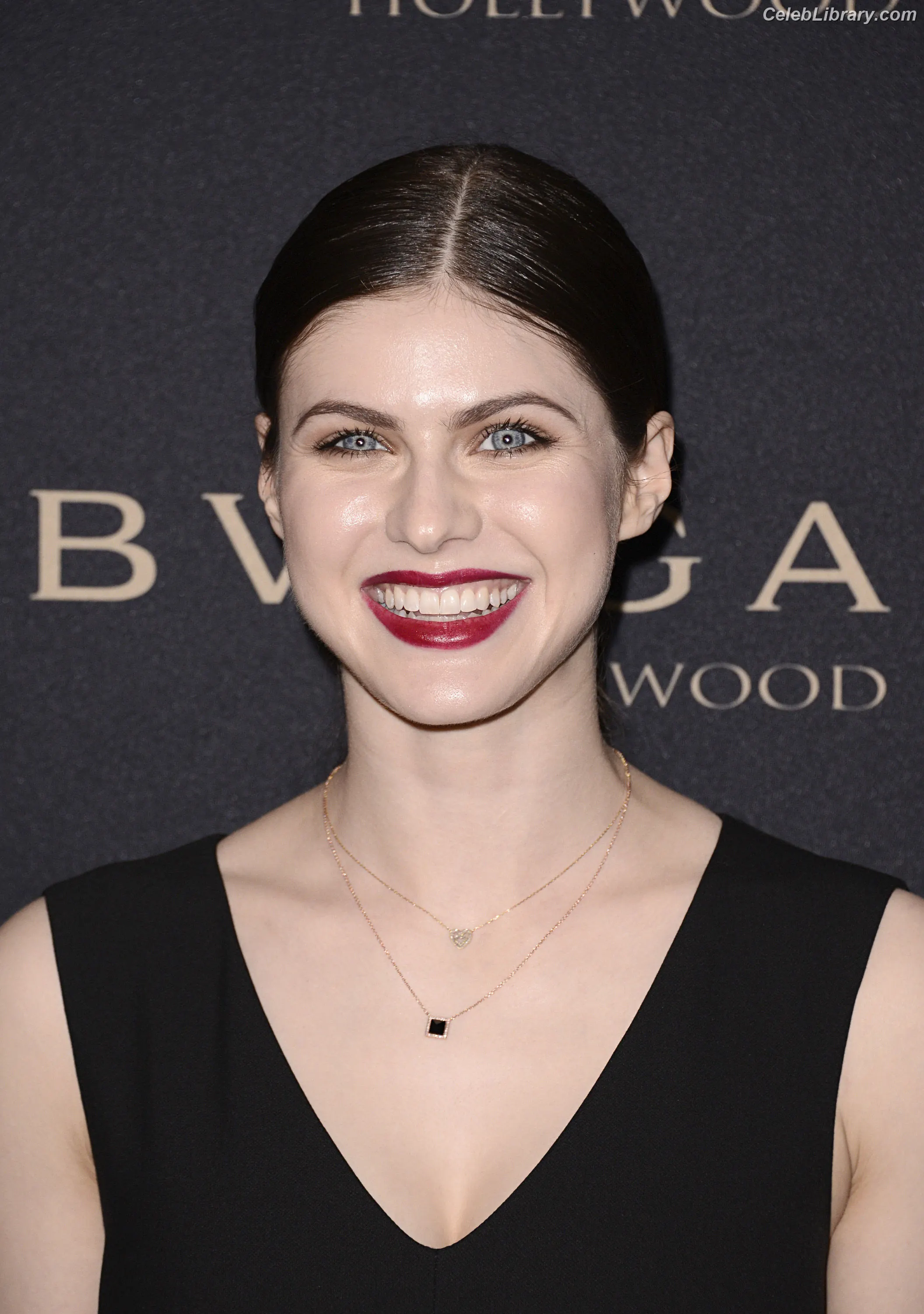 Alexandra Daddario photo 20 of 1617