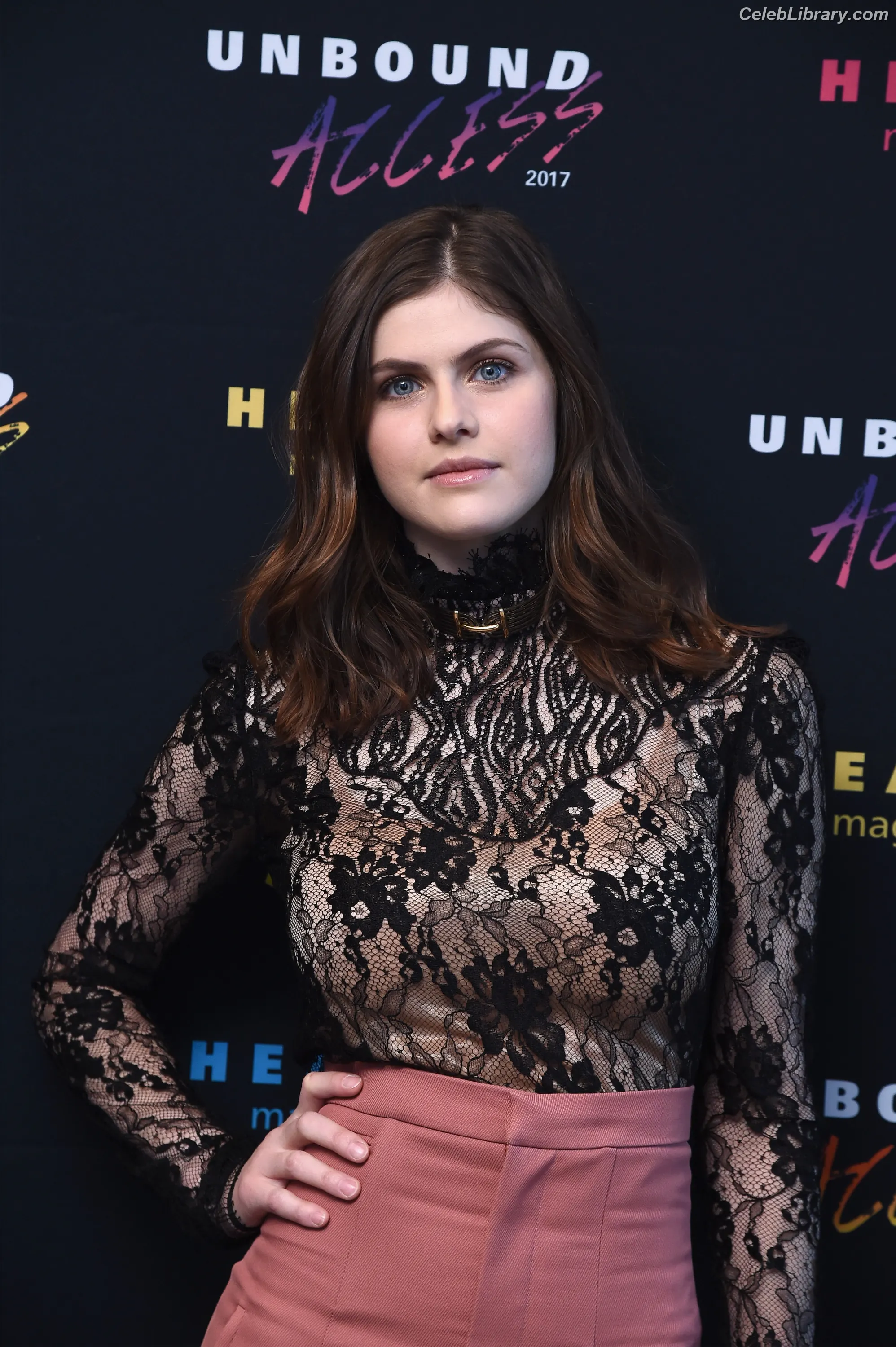 Alexandra Daddario photo 12 of 1617