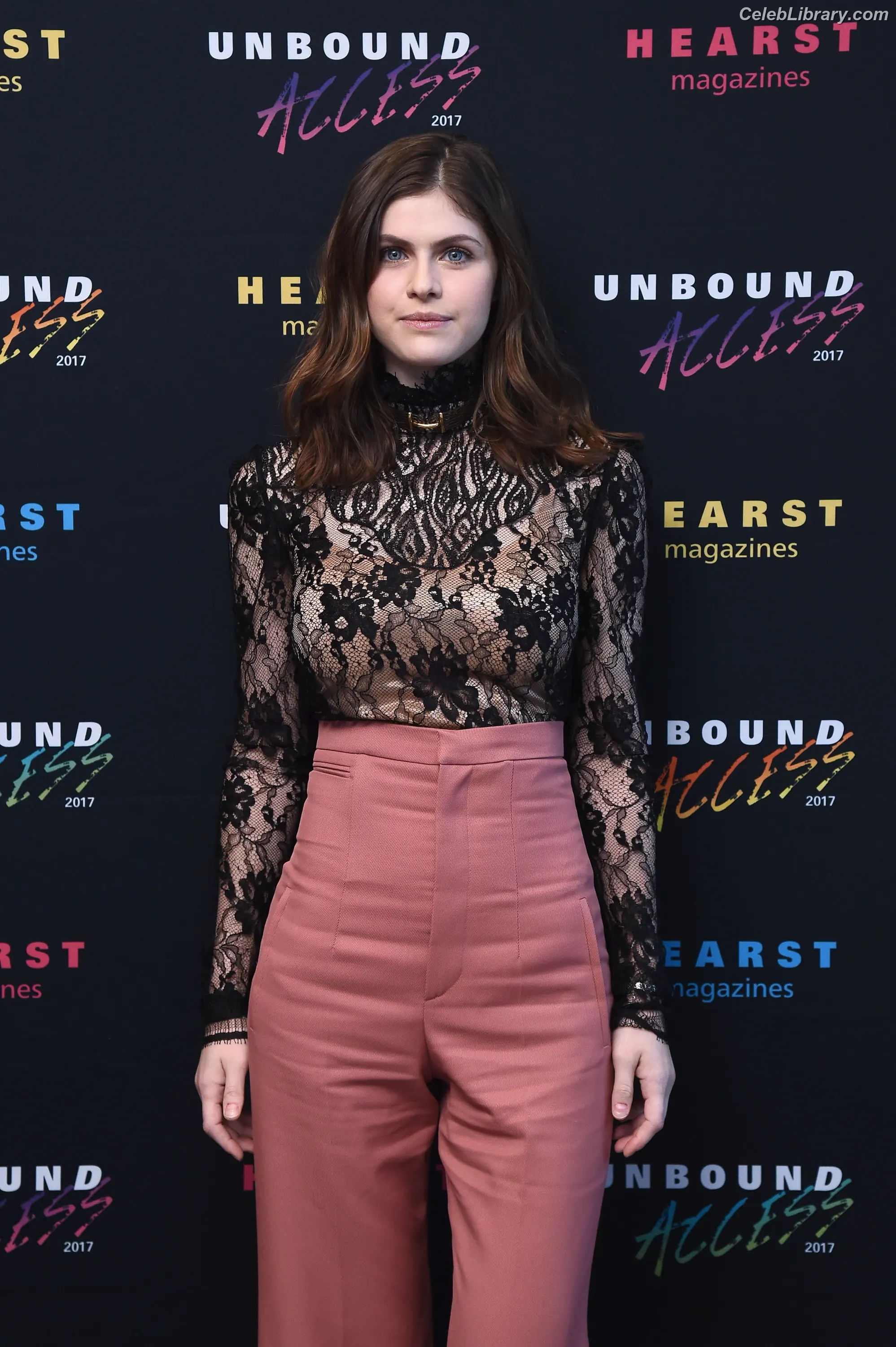 Alexandra Daddario photo 6 of 1617