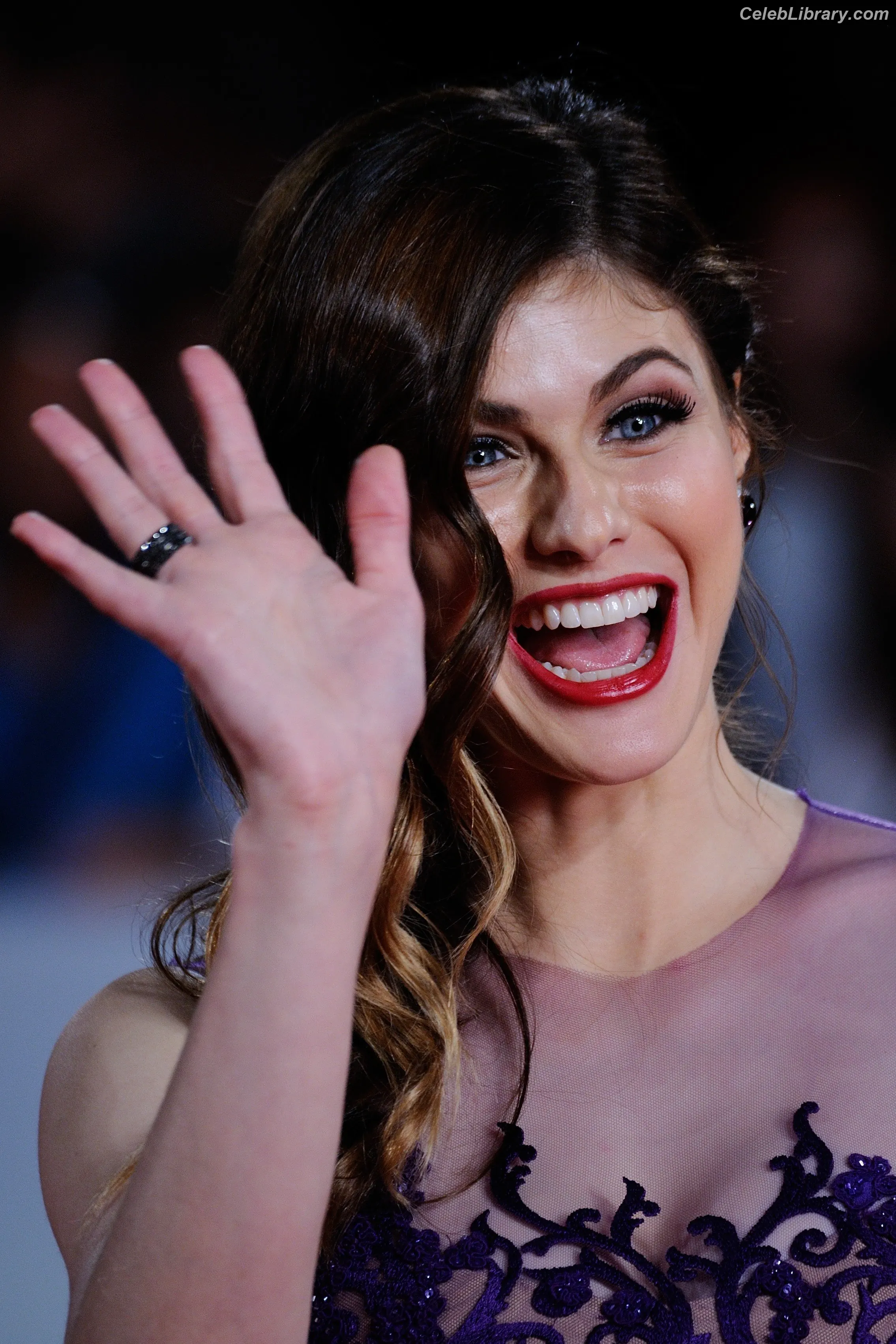 Alexandra Daddario photo 21 of 1617