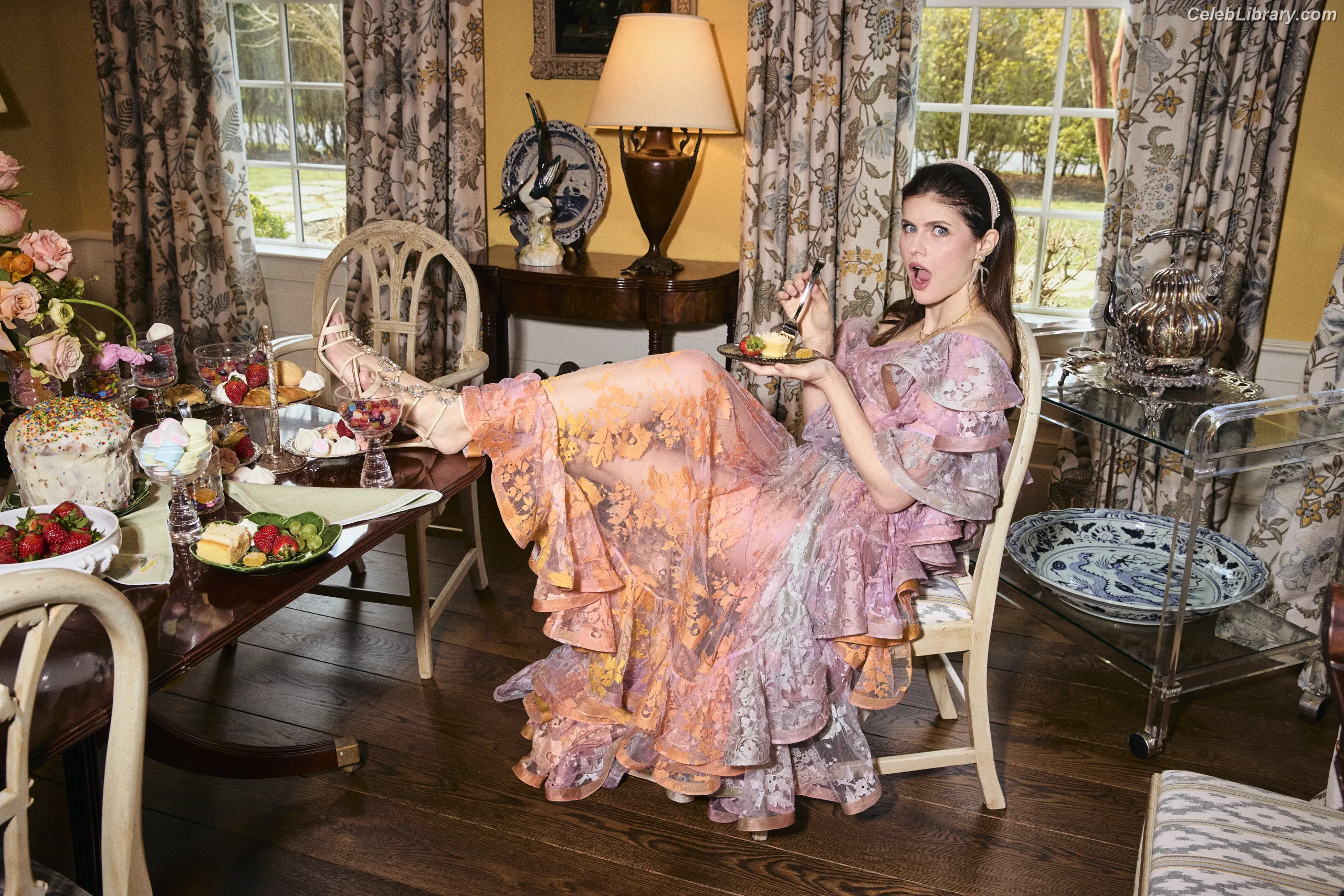 Alexandra Daddario photo 13 of 1617