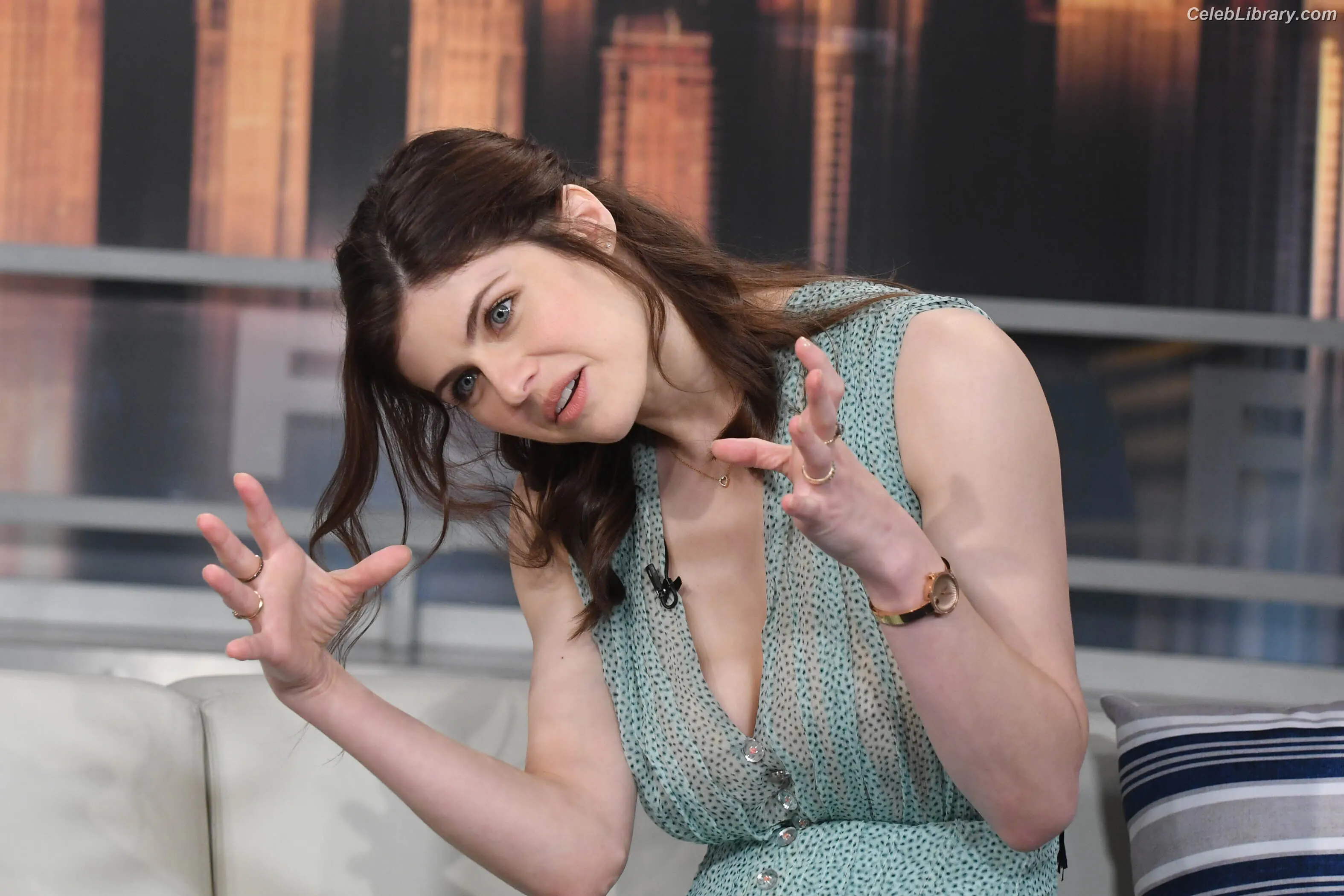 Alexandra Daddario photo 24 of 1617