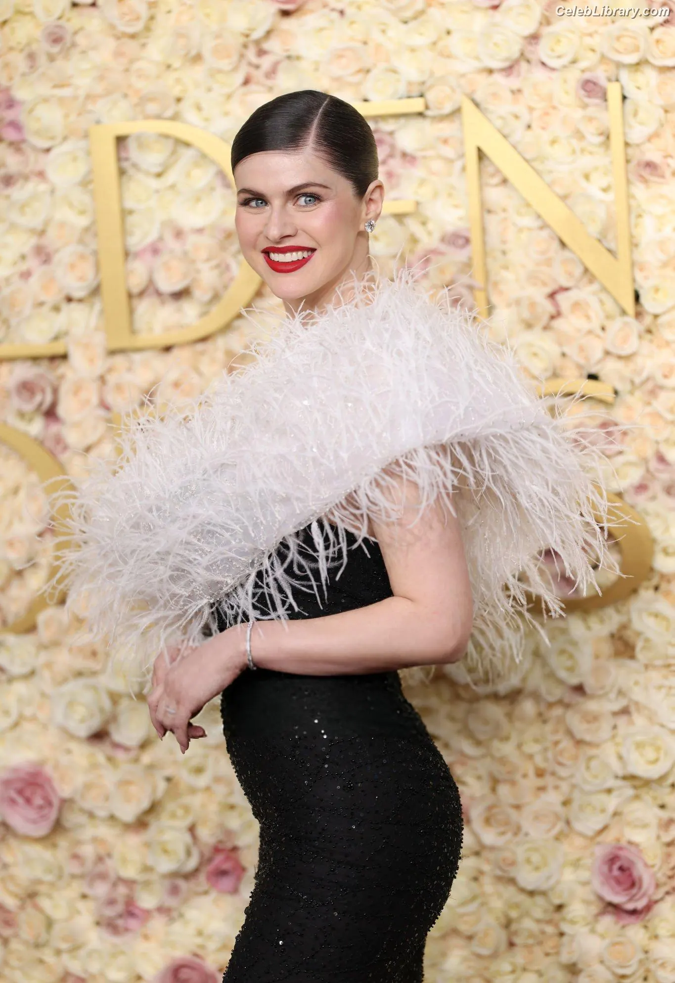 Alexandra Daddario photo 20 of 1617
