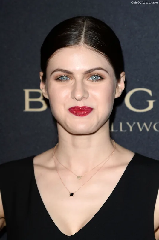 Alexandra Daddario photo 16 of 1618