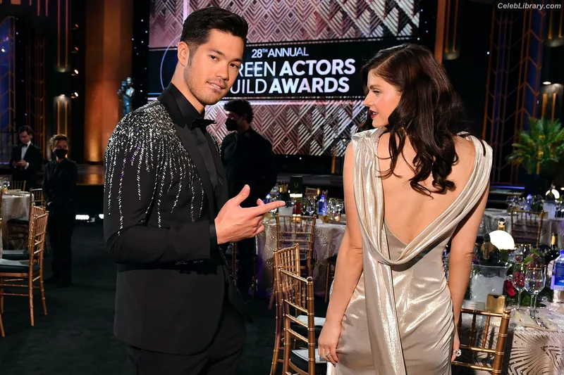 Alexandra Daddario photo 12 of 1618
