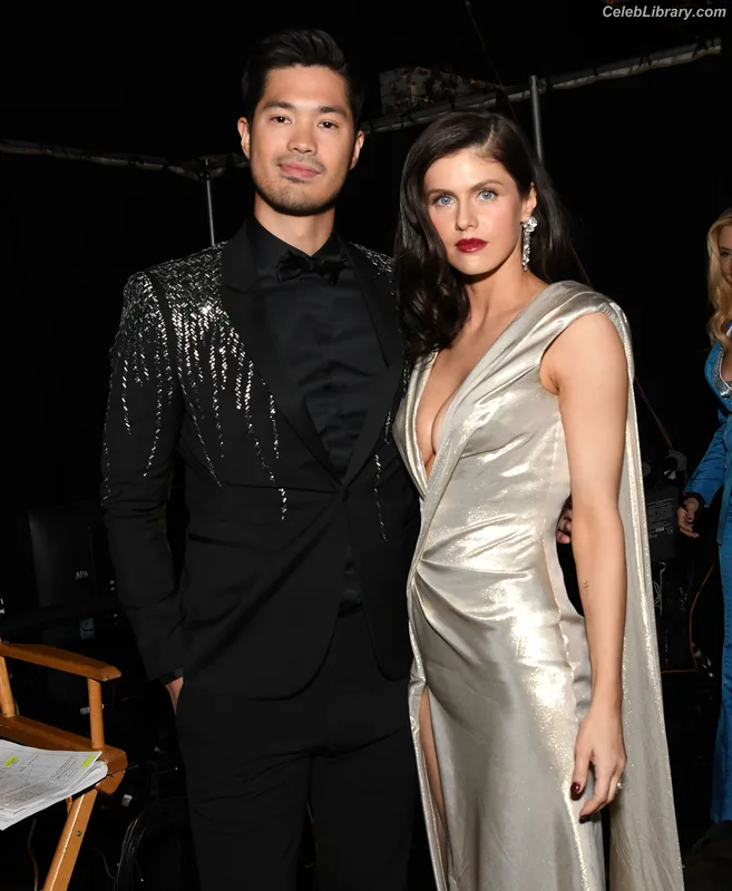 Alexandra Daddario photo 7 of 1618
