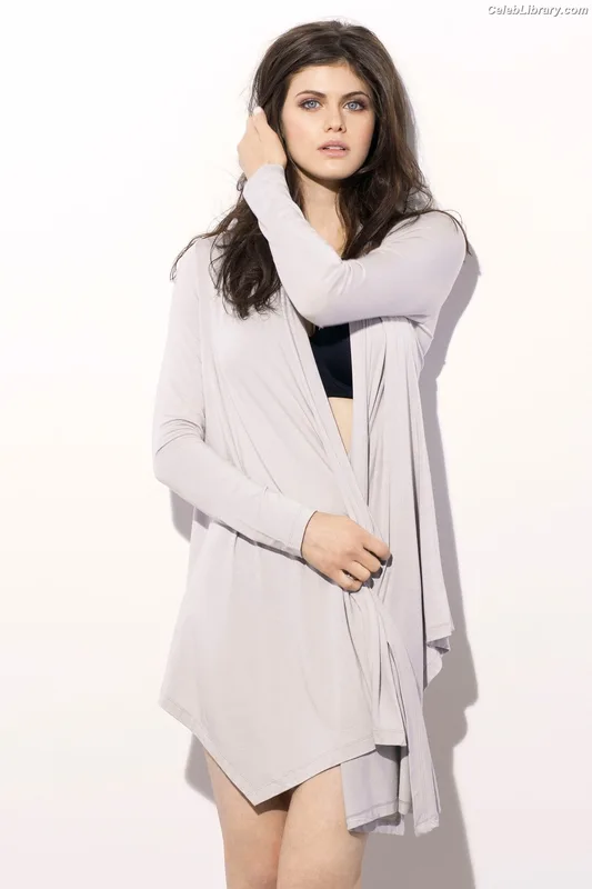 Alexandra Daddario photo 16 of 1618