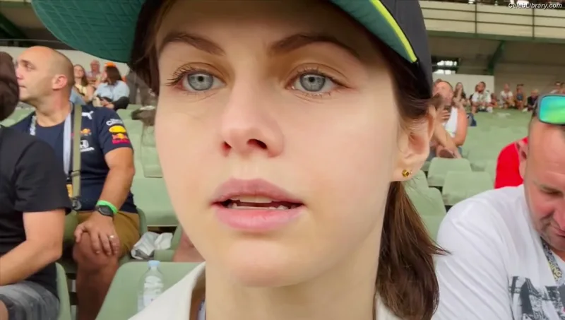 Alexandra Daddario photo 8 of 1618