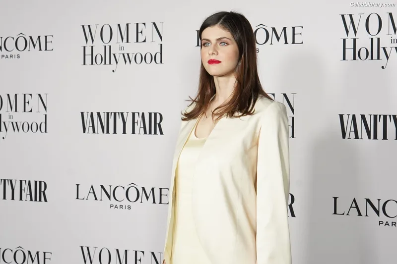 Alexandra Daddario photo 16 of 1618