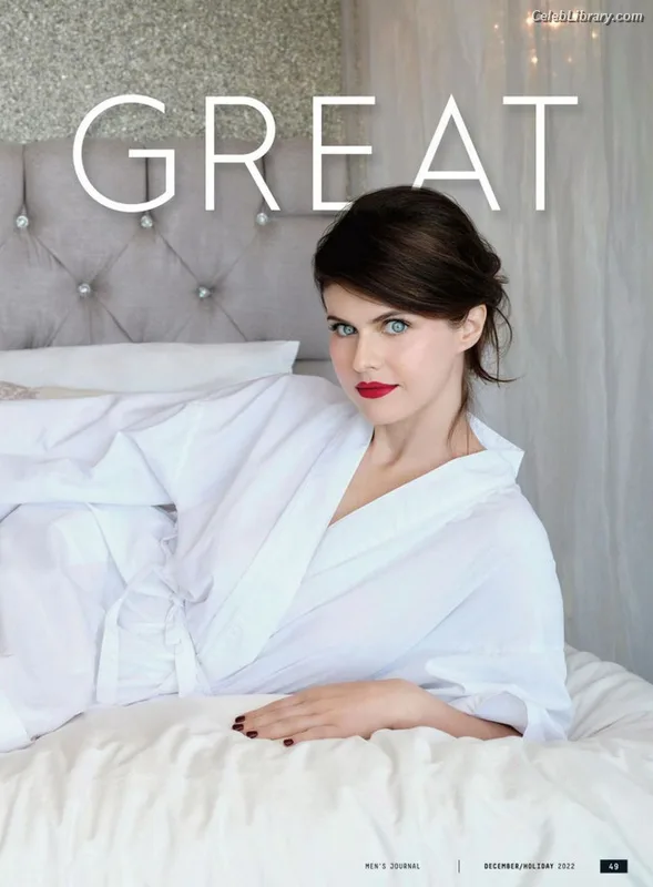 Alexandra Daddario photo 6 of 1618