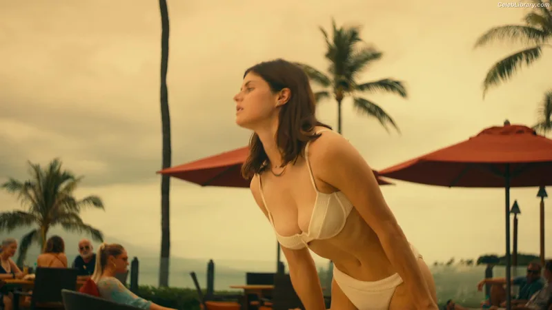 Alexandra Daddario photo 4 of 1618