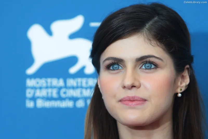 Alexandra Daddario photo 16 of 1618