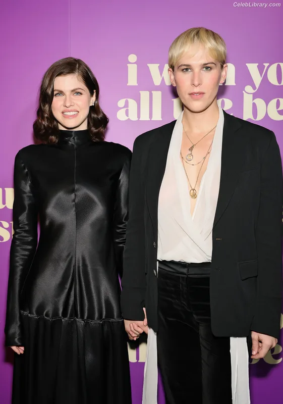 Alexandra Daddario photo 18 of 1618
