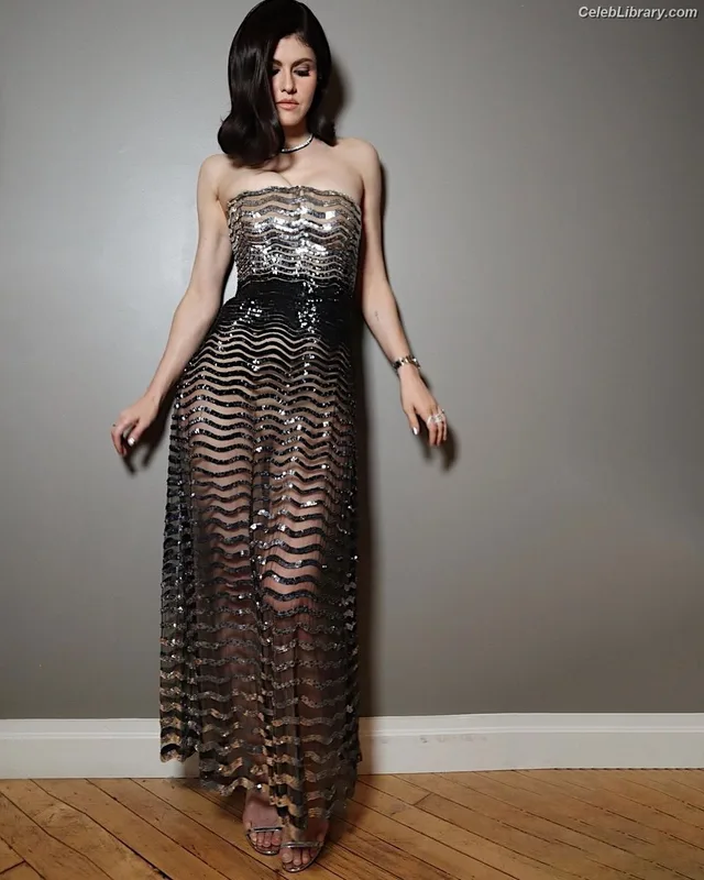 Alexandra Daddario photo 20 of 1618