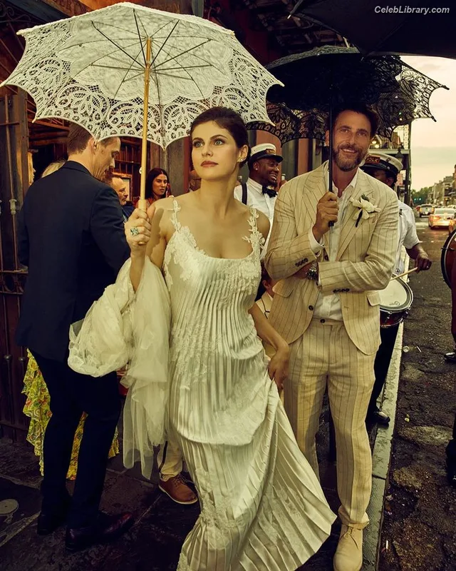Alexandra Daddario photo 9 of 1618