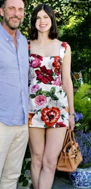 Alexandra Daddario photo 14 of 1618