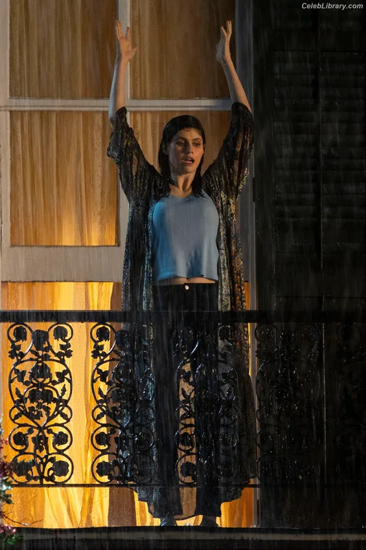 Alexandra Daddario photo 8 of 1618