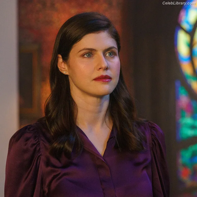 Alexandra Daddario photo 19 of 1618