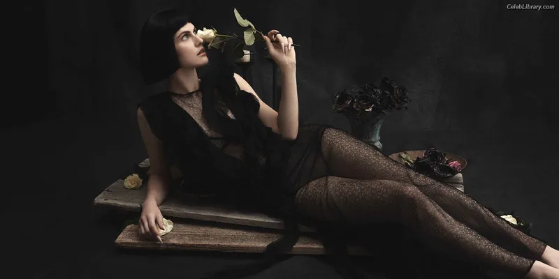 Alexandra Daddario photo 18 of 1618