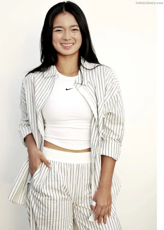 Alexandra Eala photo 22 of 108