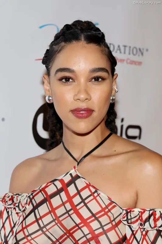 Alexandra Shipp photo 7 of 70