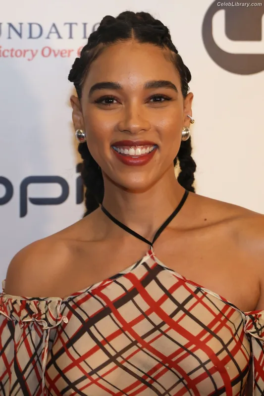 Alexandra Shipp photo 9 of 70