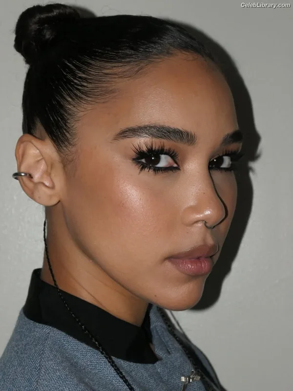 Alexandra Shipp photo 12 of 70