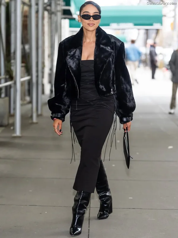 Alexandra Shipp photo 2 of 70