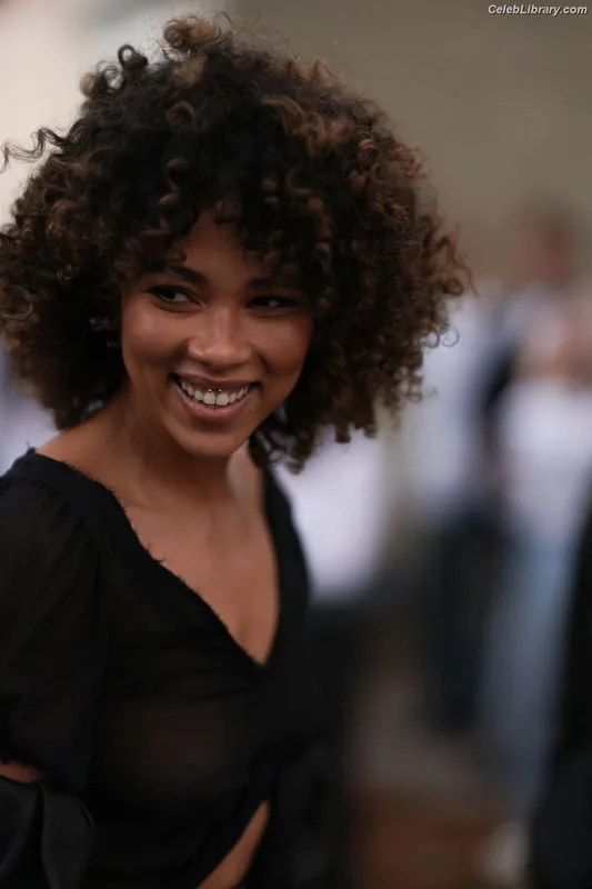 Alexandra Shipp photo 23 of 70