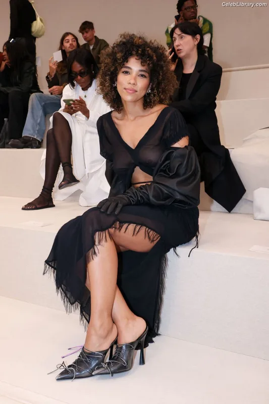 Alexandra Shipp photo 24 of 70
