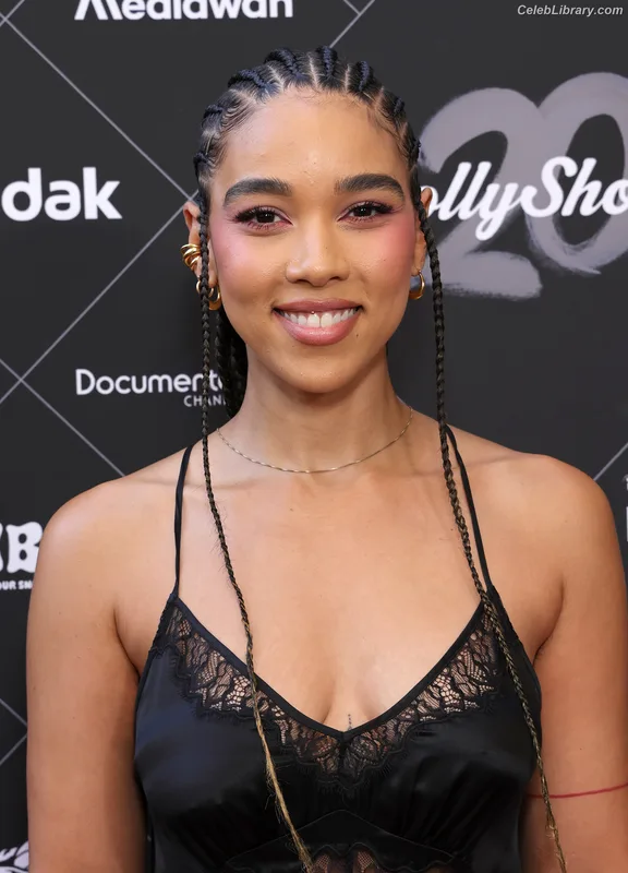 Alexandra Shipp photo 20 of 70