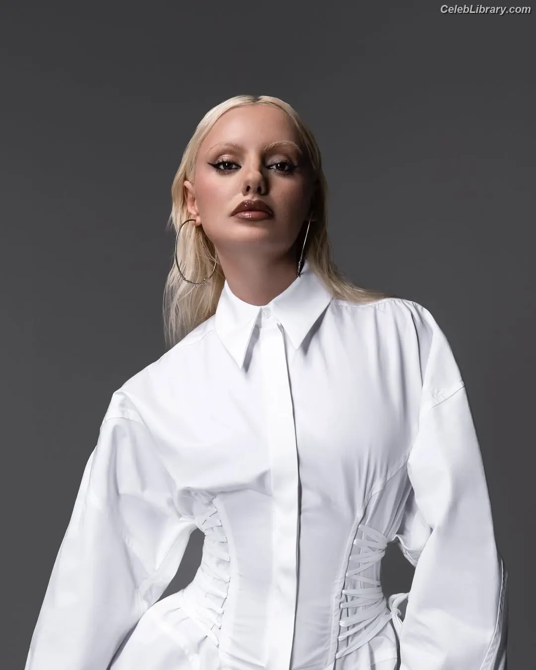Alexandra Stan photo 11 of 1531