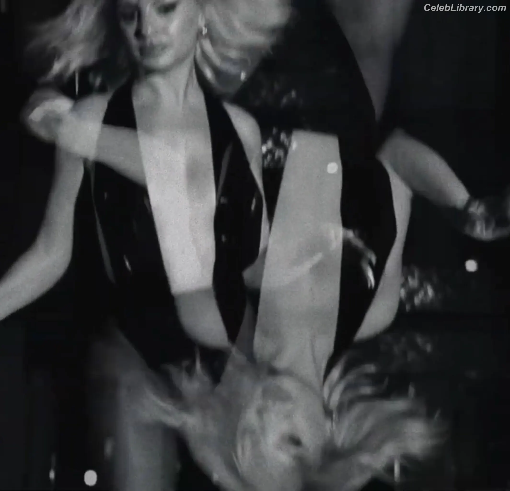Alexandra Stan photo 21 of 1531