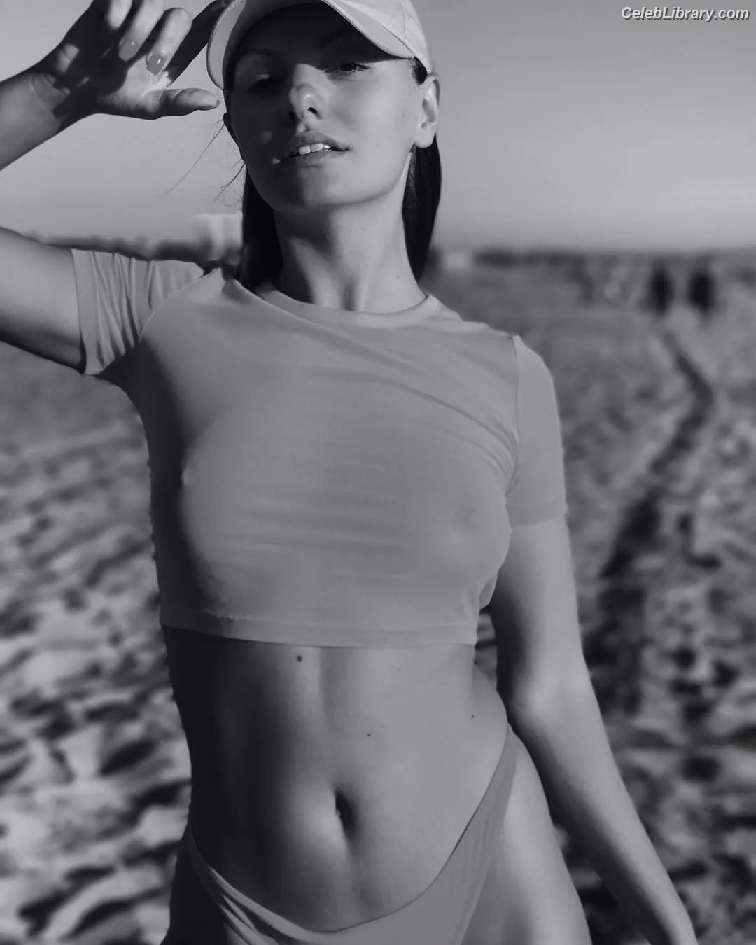 Alexandra Stan photo 6 of 1531
