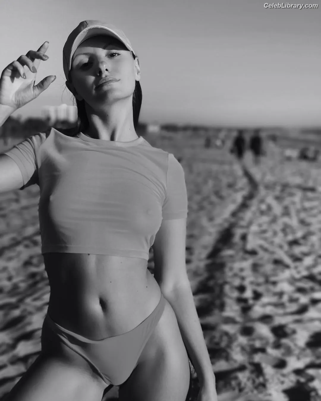 Alexandra Stan photo 11 of 1531
