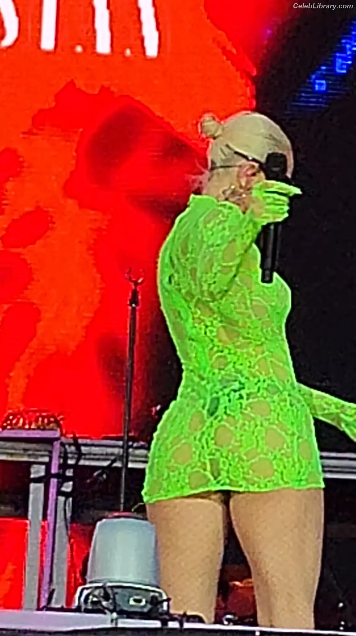 Alexandra Stan photo 6 of 1531