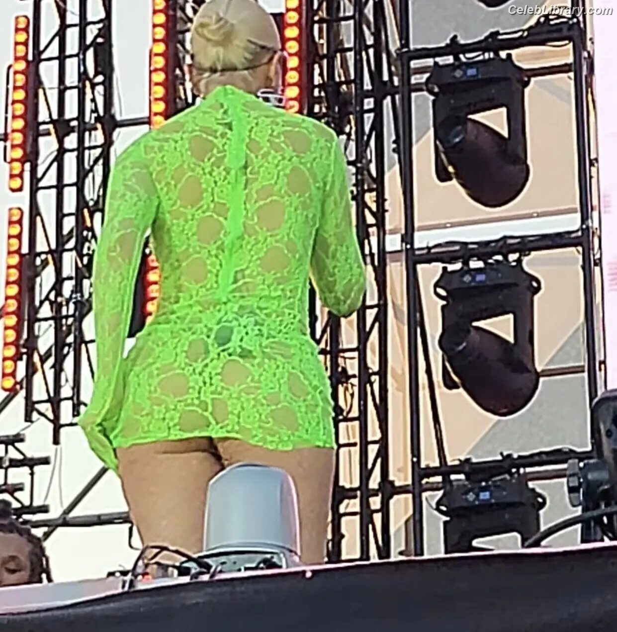 Alexandra Stan photo 7 of 1531