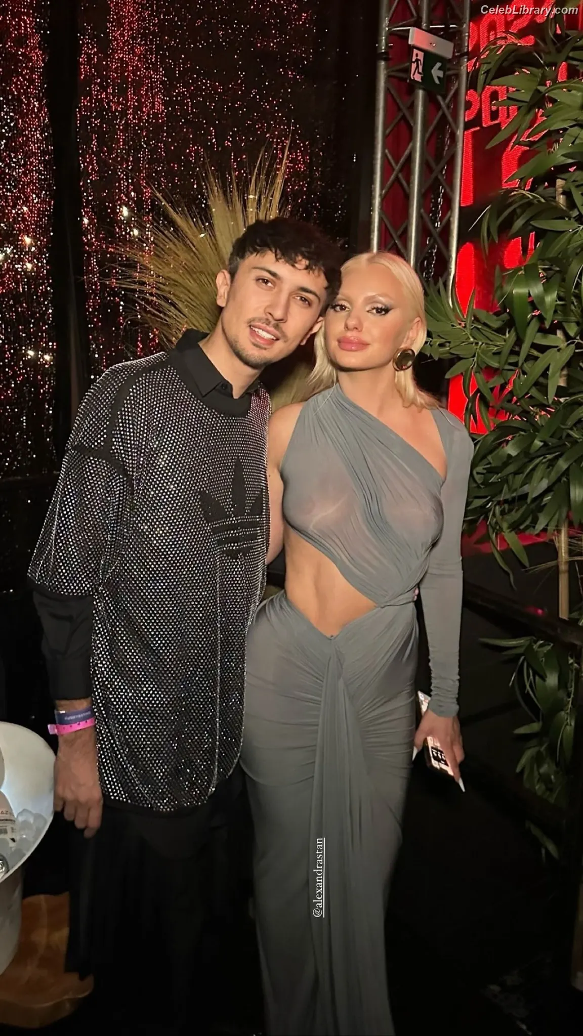 Alexandra Stan photo 10 of 1531