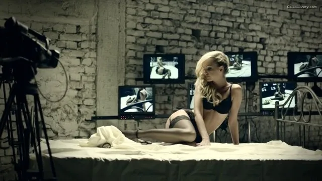 Alexandra Stan photo 8 of 1532
