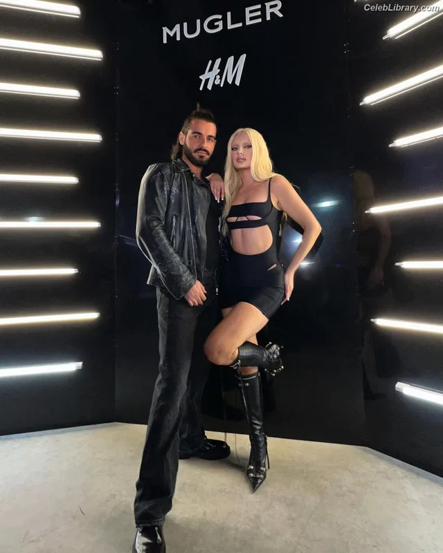Alexandra Stan photo 14 of 1532