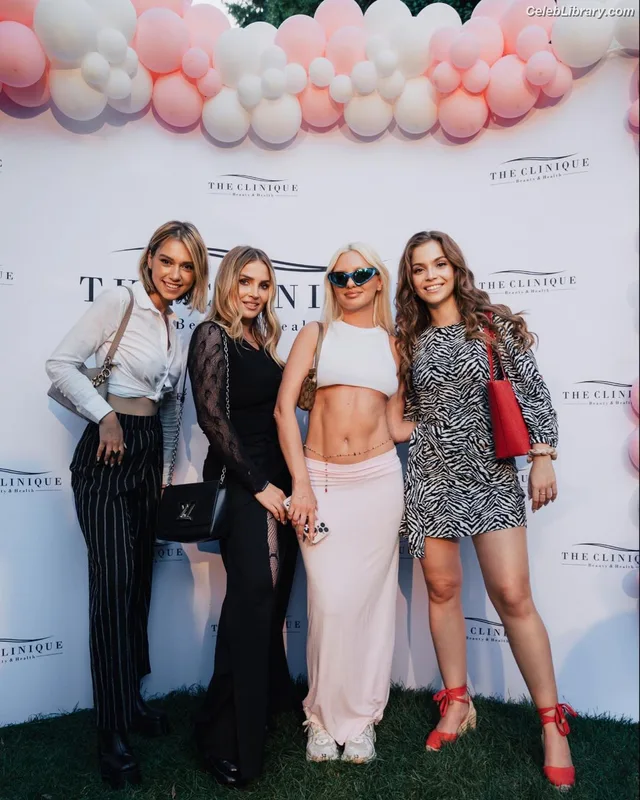 Alexandra Stan photo 19 of 1532