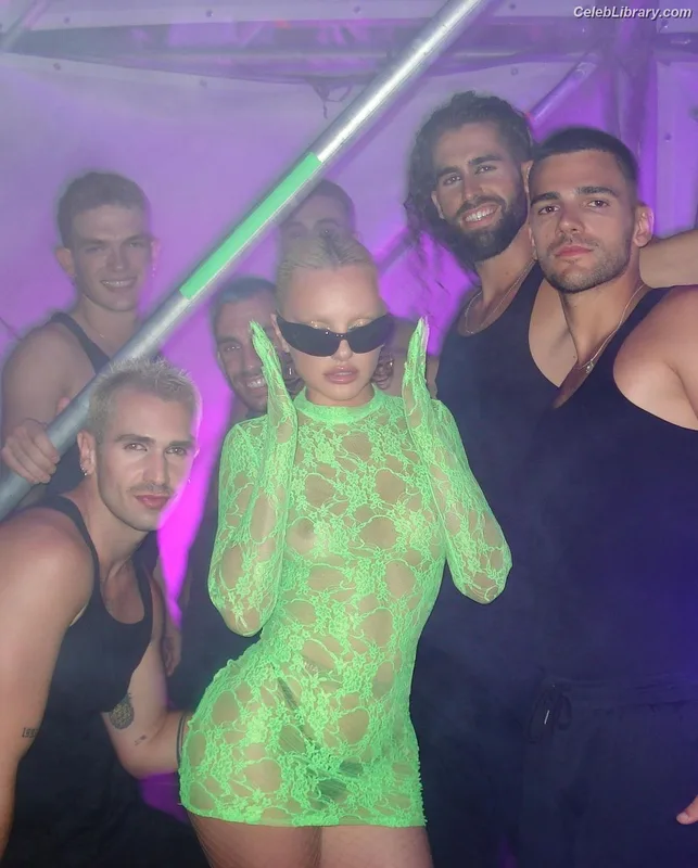 Alexandra Stan photo 23 of 1532