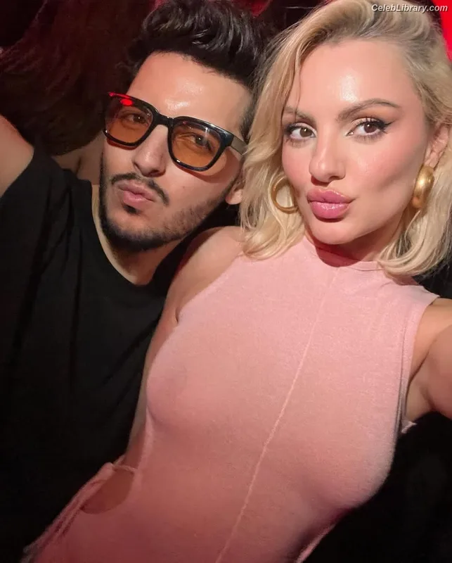 Alexandra Stan photo 10 of 1532