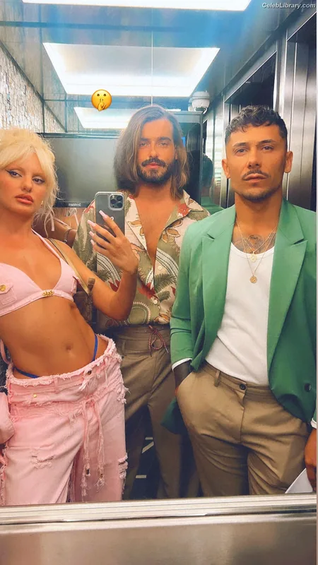 Alexandra Stan photo 24 of 1532